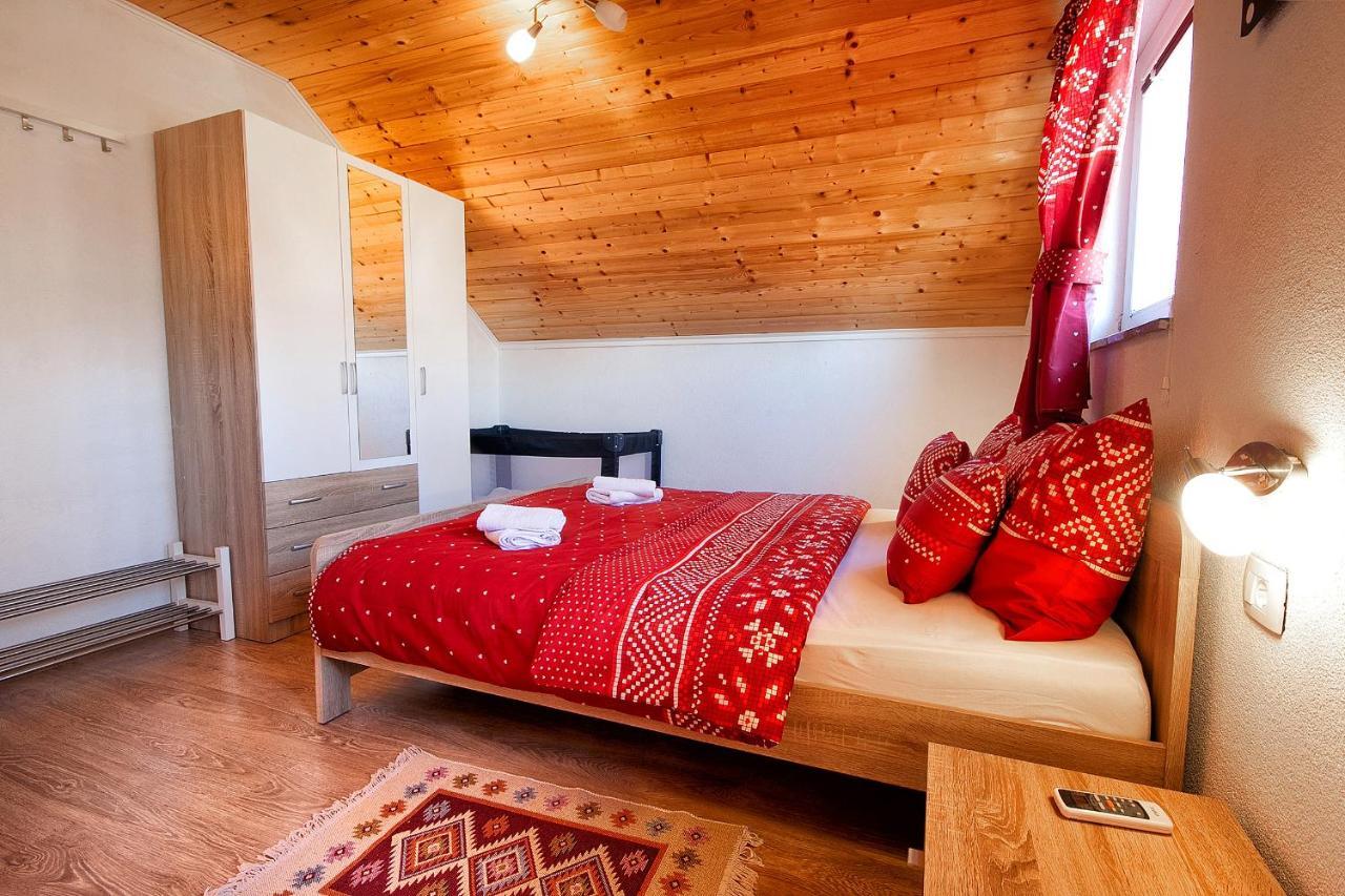 Apartment Ilija Rakovica Esterno foto