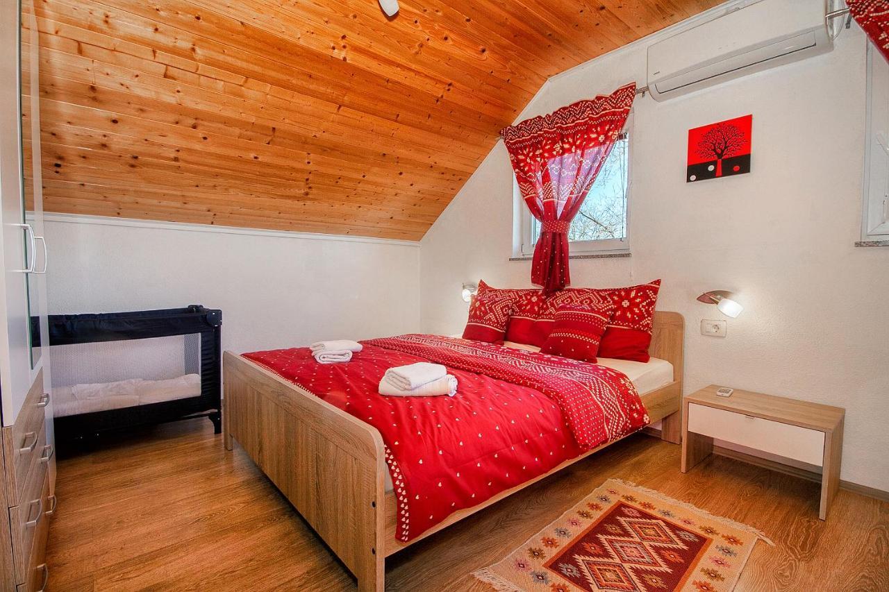 Apartment Ilija Rakovica Esterno foto